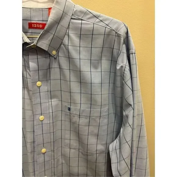 IZOD men’s Xl pale blue box plaid oxford style bottom down loose fit EUC - Picture 5 of 5